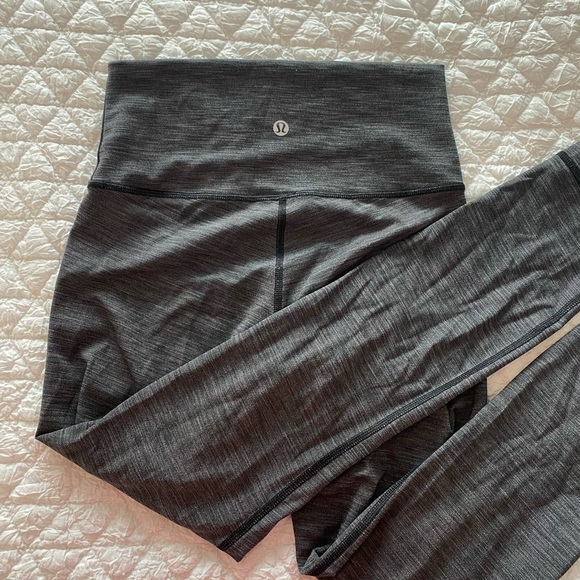 lululemon athletica Pants - LULULEMON WOMEN’S 25” LEGGINGS